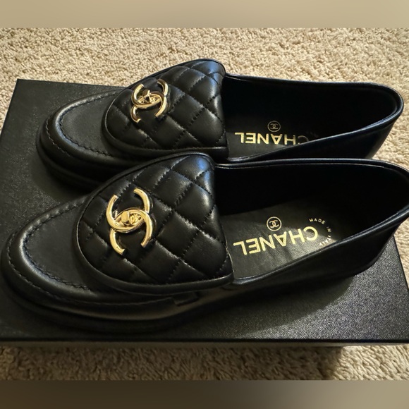 NIB Chanel Loafers - Picture 1 of 2